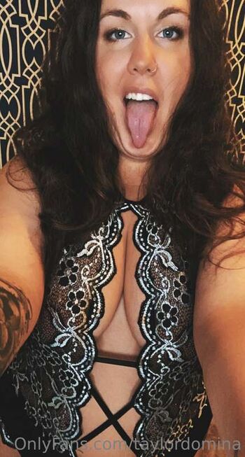 Taylor Domina