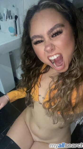 Full leaked Taylor lumsden page private onlyfans photo
