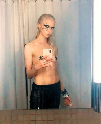 Full leaked Taylor momsen private onlyfans photo
