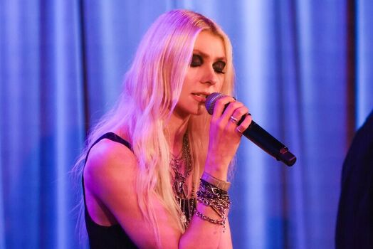 Taylor Momsen