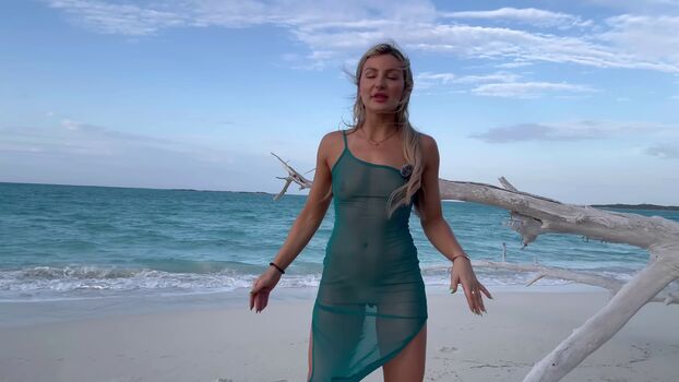 Full leaked Taylor skully private onlyfans photo