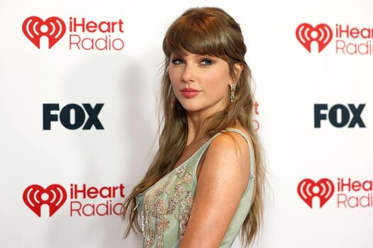 Full leaked Taylor swift  page private onlyfans photo