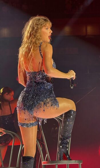 Full leaked Taylor swift page private onlyfans photo