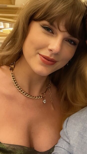 Full leaked Taylor swift page private onlyfans photo