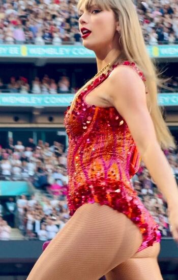 Full leaked Taylor swift  page private onlyfans photo