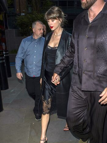 Full leaked Taylor swift private onlyfans photo