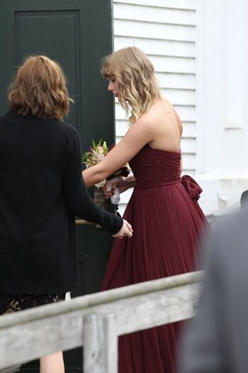 Full leaked Taylor swift page private onlyfans photo