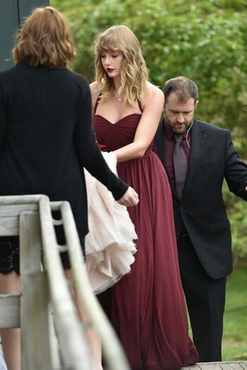 Full leaked Taylor swift page private onlyfans photo