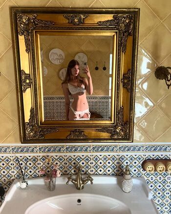 Full leaked Bbykiraa / private onlyfans photo