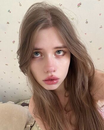 Full leaked Olivkavif/ private onlyfans photo