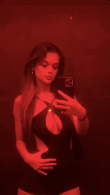Full leaked Tess rolland private onlyfans photo