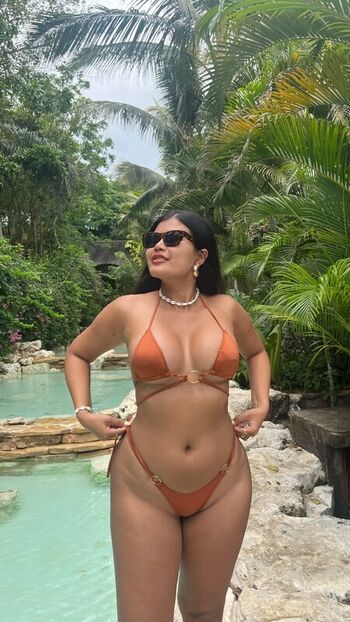 Full leaked Thai girls page private onlyfans photo