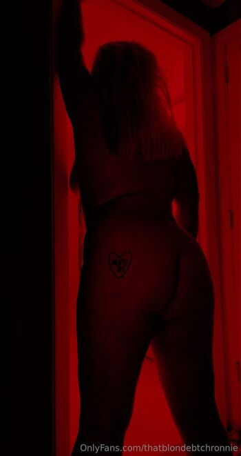 thatblondebtchronnie