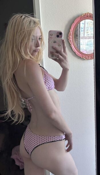 Full leaked Thatdollmo private onlyfans photo