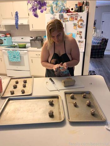 Full leaked The glazed wife private onlyfans photo