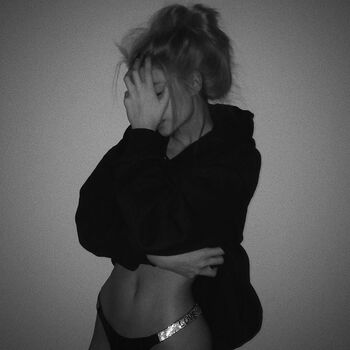 The Victoria's Secret Shine/Sparkle Strap Bra, Thong, and Lingerie Thread!