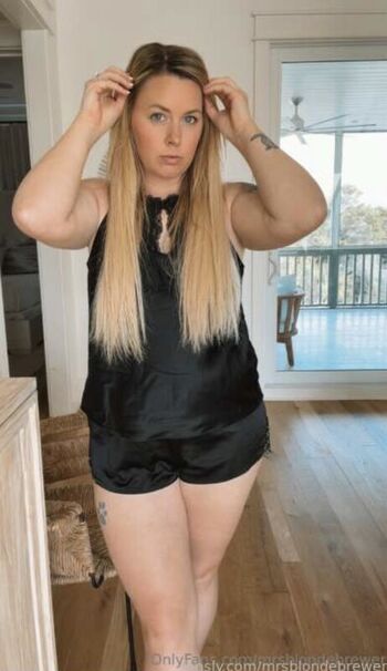Full leaked Theblondebrewer maggie  page private onlyfans photo