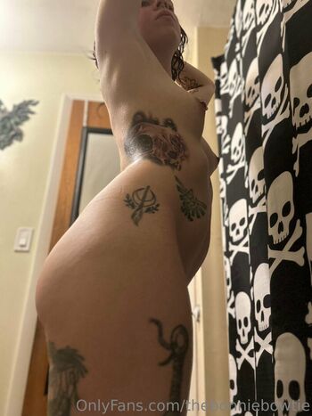 Full leaked Thebonniebowtie private onlyfans photo