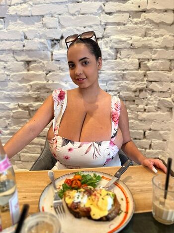Full leaked Thegirlinred page private onlyfans photo