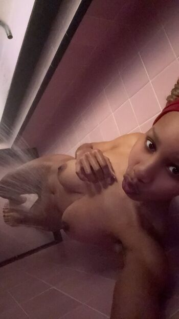 Full leaked Thejennafoxx private onlyfans photo