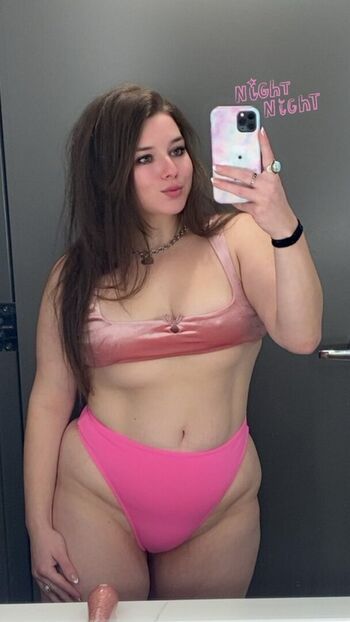 Full leaked Thejuicypeachxo private onlyfans photo