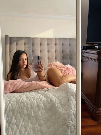 Full leaked Thelittleti private onlyfans photo