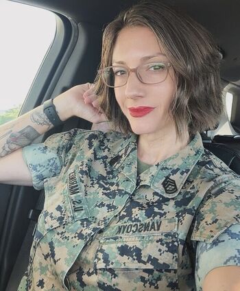 Full leaked Themotivatedgunnyvans private onlyfans photo