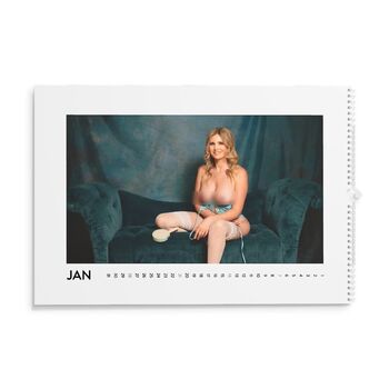 therealholly