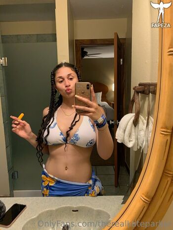 Full leaked Therealkateparker private onlyfans photo