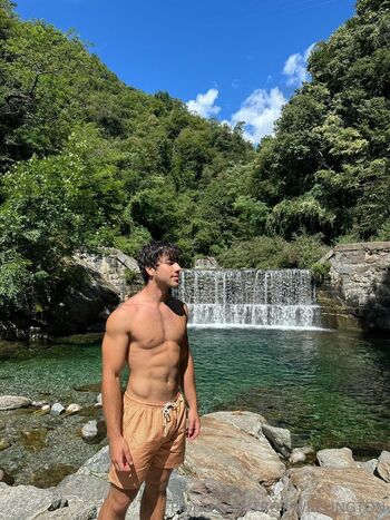 therealtroywellington