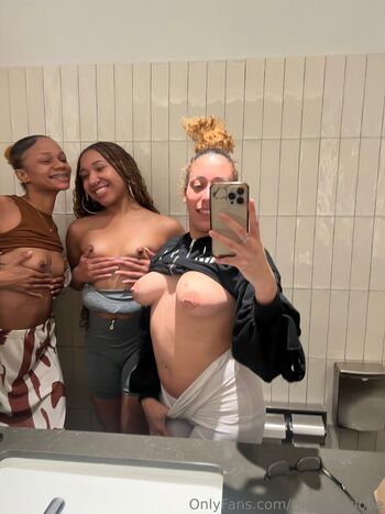Full leaked Therenitylove private onlyfans photo