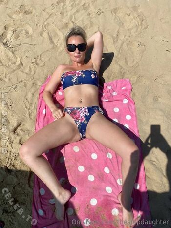 Full leaked Thestepdaughter page private onlyfans photo