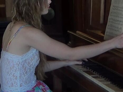 thestrawberrybutcher