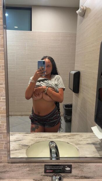 Full leaked Theyummyspice private onlyfans photo