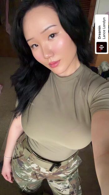 Full leaked Thick asian women private onlyfans photo