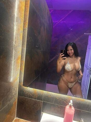 Full leaked Thick asian women private onlyfans photo