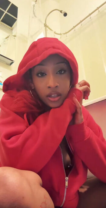 Full leaked Tiktok live nipslips nudity private onlyfans photo