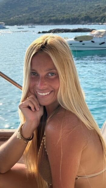 Full leaked Tiktokwithmoka page private onlyfans photo