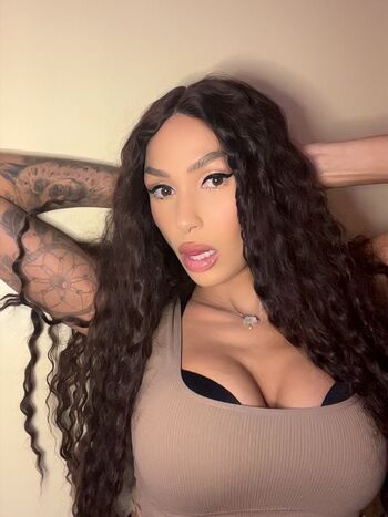 Full leaked Tinywiings private onlyfans photo