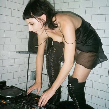 Full leaked Toopoor private onlyfans photo