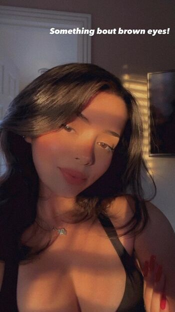 Tori_ramos