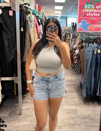 Full leaked Torresdayanara private onlyfans photo