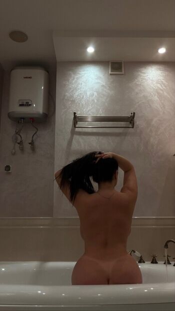 Full leaked Tosya private onlyfans photo