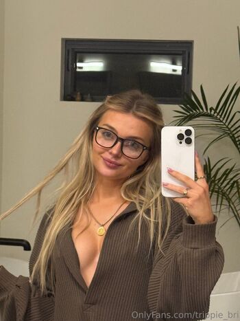 Full leaked Trippie bri  page private onlyfans photo