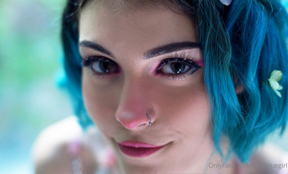 Full leaked Trixy blue private onlyfans photo