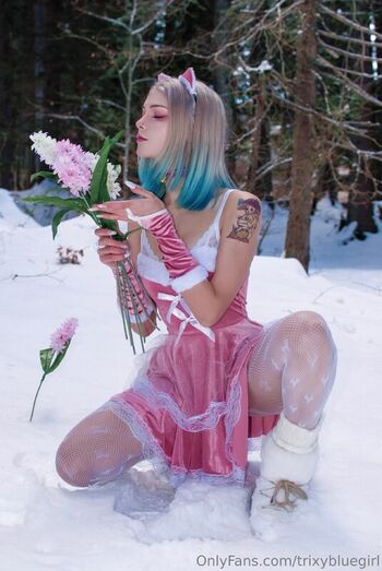 Full leaked Trixy blue page private onlyfans photo