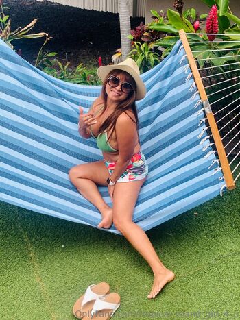 Full leaked Tropical island girl  u private onlyfans photo