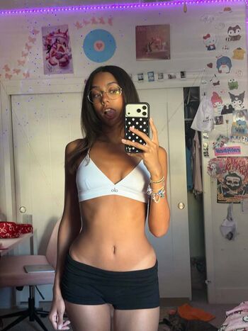 Full leaked Ttahlula private onlyfans photo