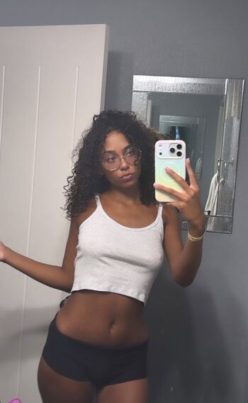 Full leaked Ttahlula private onlyfans photo