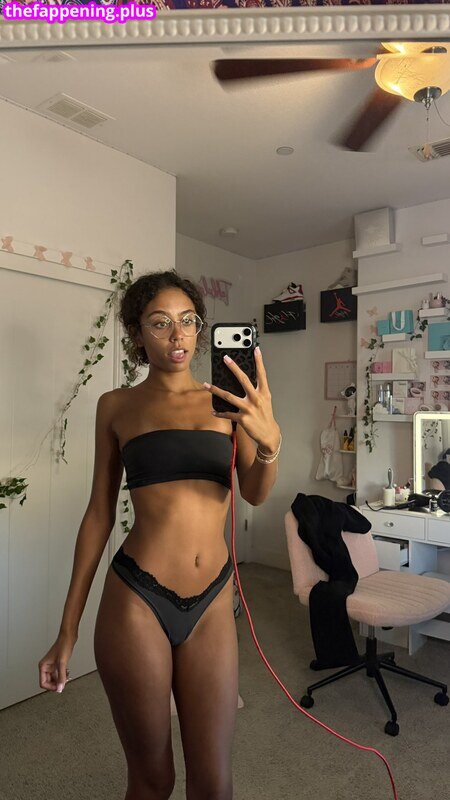 https: / ttahlula Photo OnlyFans Nu #211